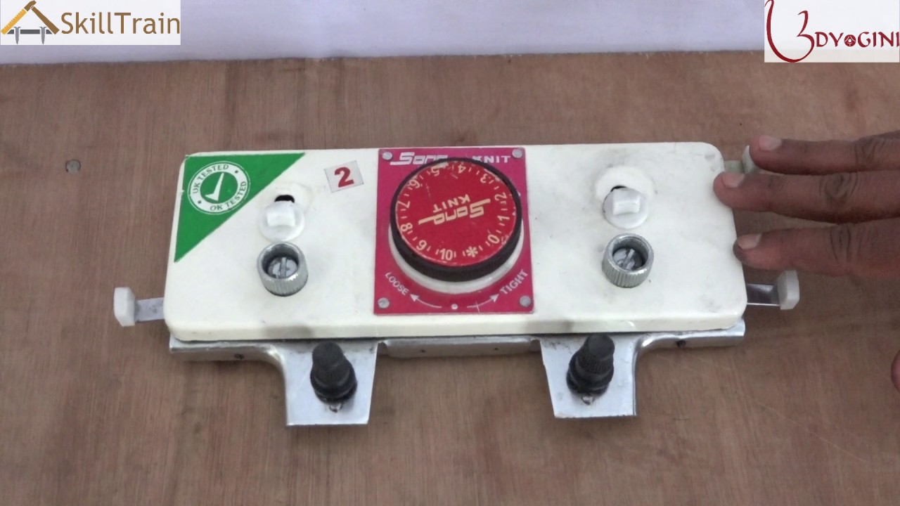 Assembly of a hand knitting machine