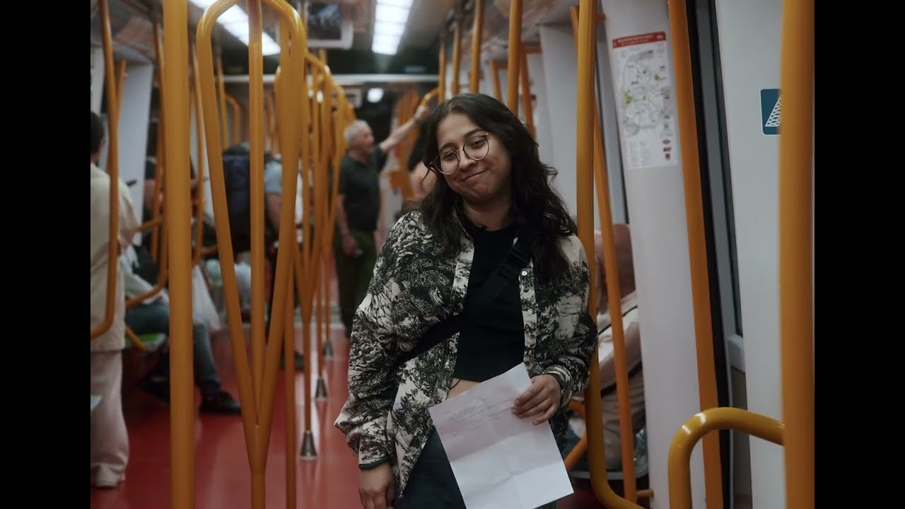 WENDY SÁNCHEZ _ Poesía en el Metro del Versódromo 2025. LAS MALETAS