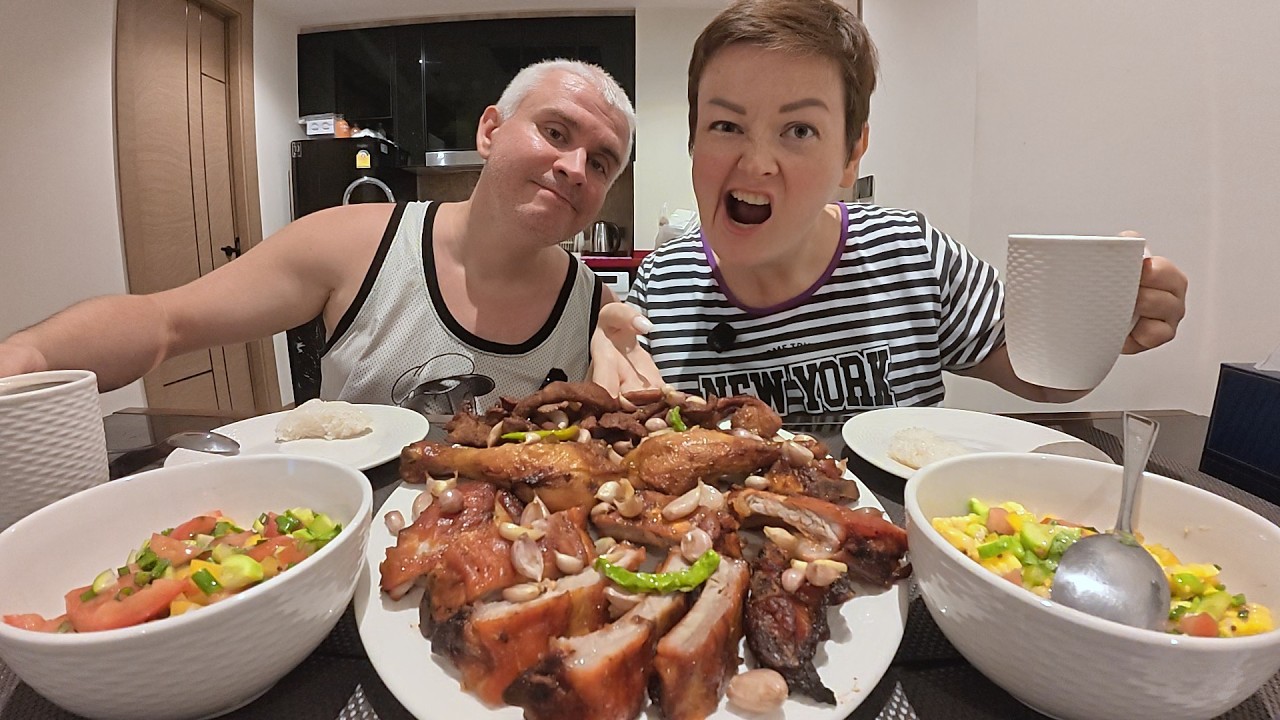 Мукбанг мясной ПИР, ОБЖОР без ДИЕТ! СОЖРАЛИ ГОРУ МЯСА! Рёбра, курица гриль на семейный ужин Таиланд