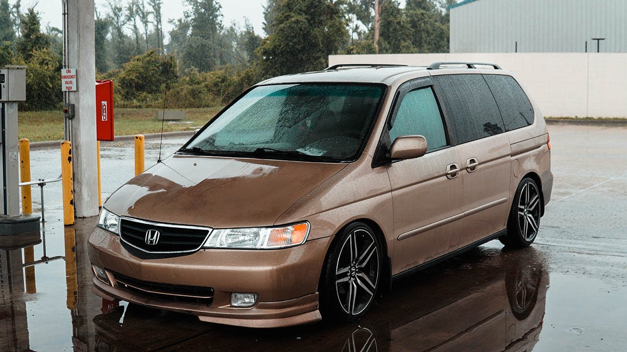 2002 Honda Odyssey On maXpeedingrods Coilovers