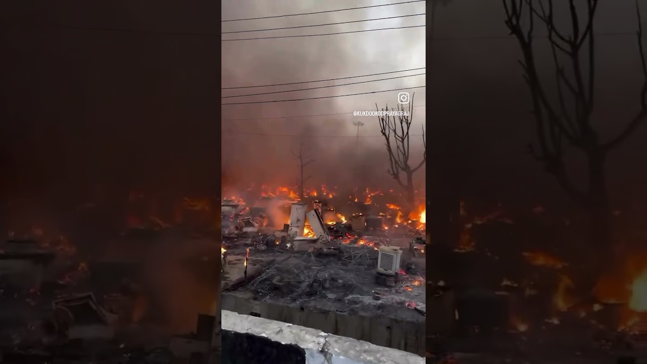 A devastating fire in Lucknow reduced more than 250 homes to ashes.#recentfire #lucknownews