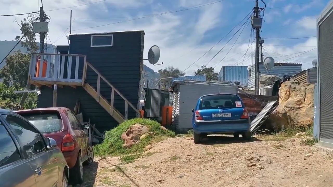 Hout Bay Imizamo Yethu {the smallest and peaceful township in cape town}