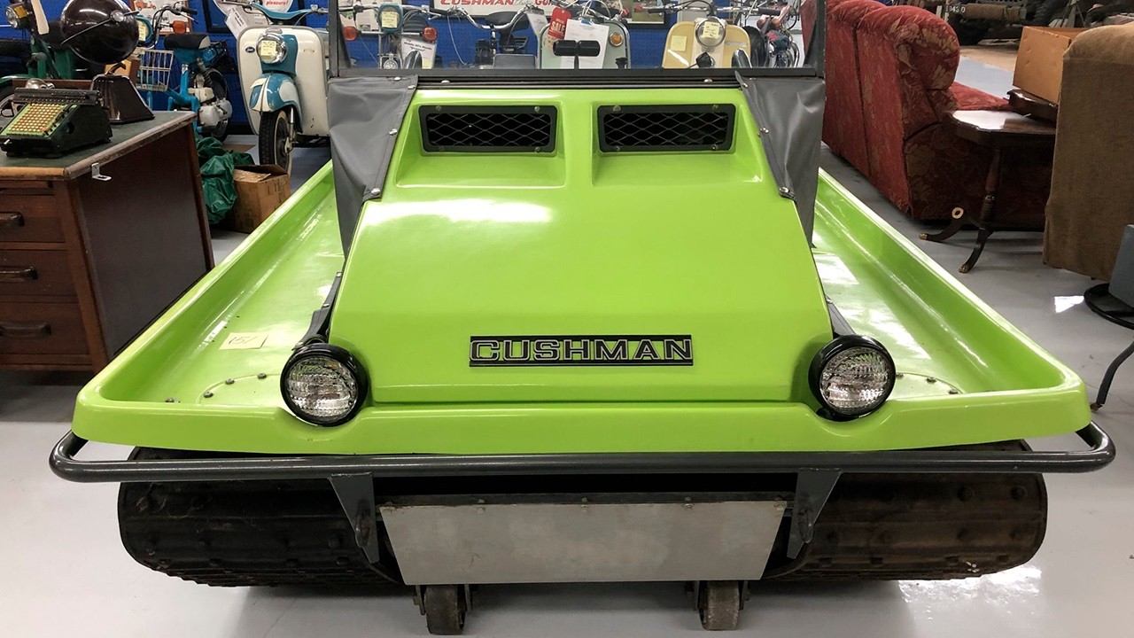 1970 Cushman Trackster: Tank Treads, Fiberglass & Lawsuits 😳