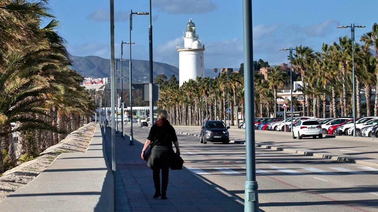 A Beleza e o Luxo do Cais de Málaga na Espanha.