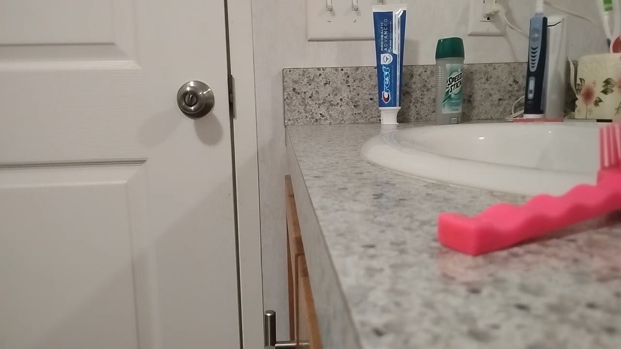 Pooping 