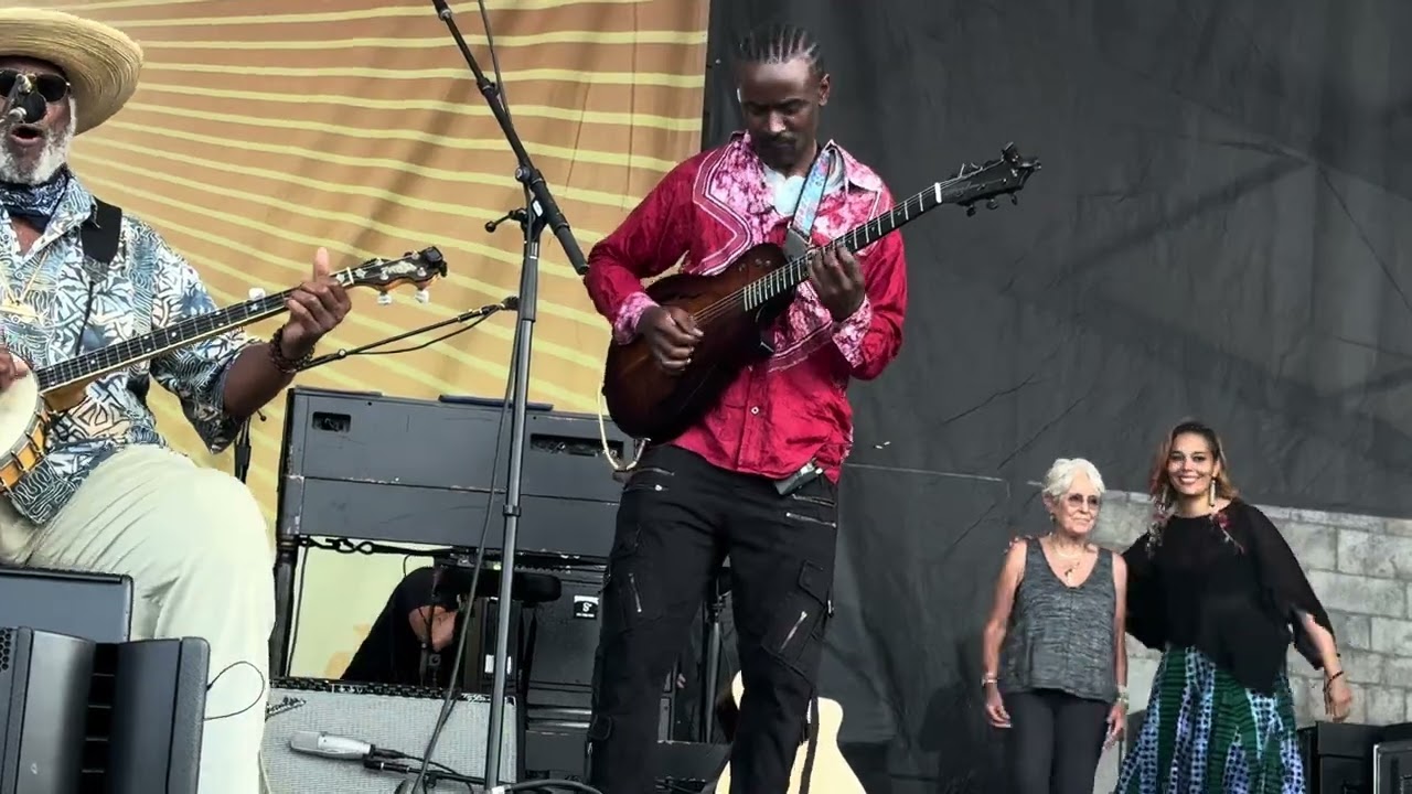 Rhiannon Giddens & Taj Mahal (w/ Joan Baez & Rhiannon dance) @NewportFolkFest