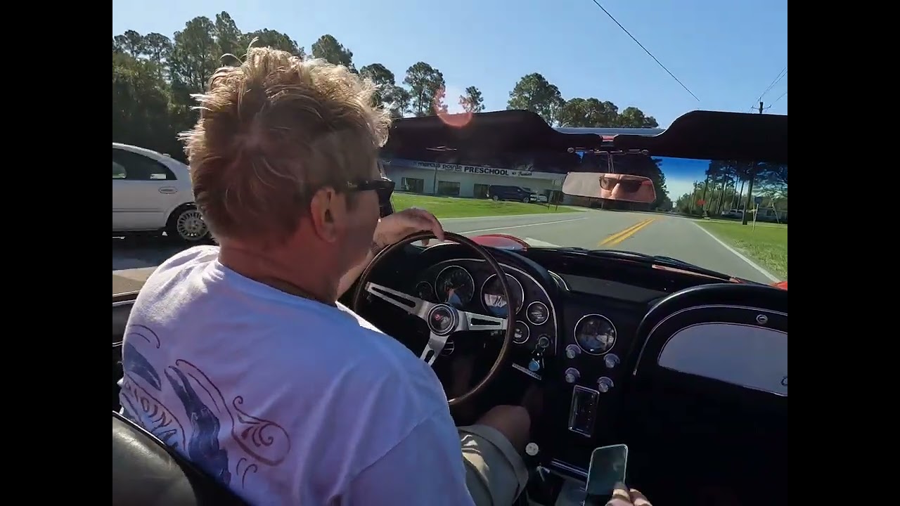 1965 C2 Corvette 327/365hp L76 - Driving