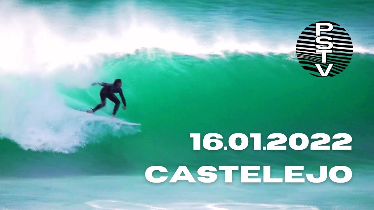 Glassy waves in Vila do Bispo, January 2022