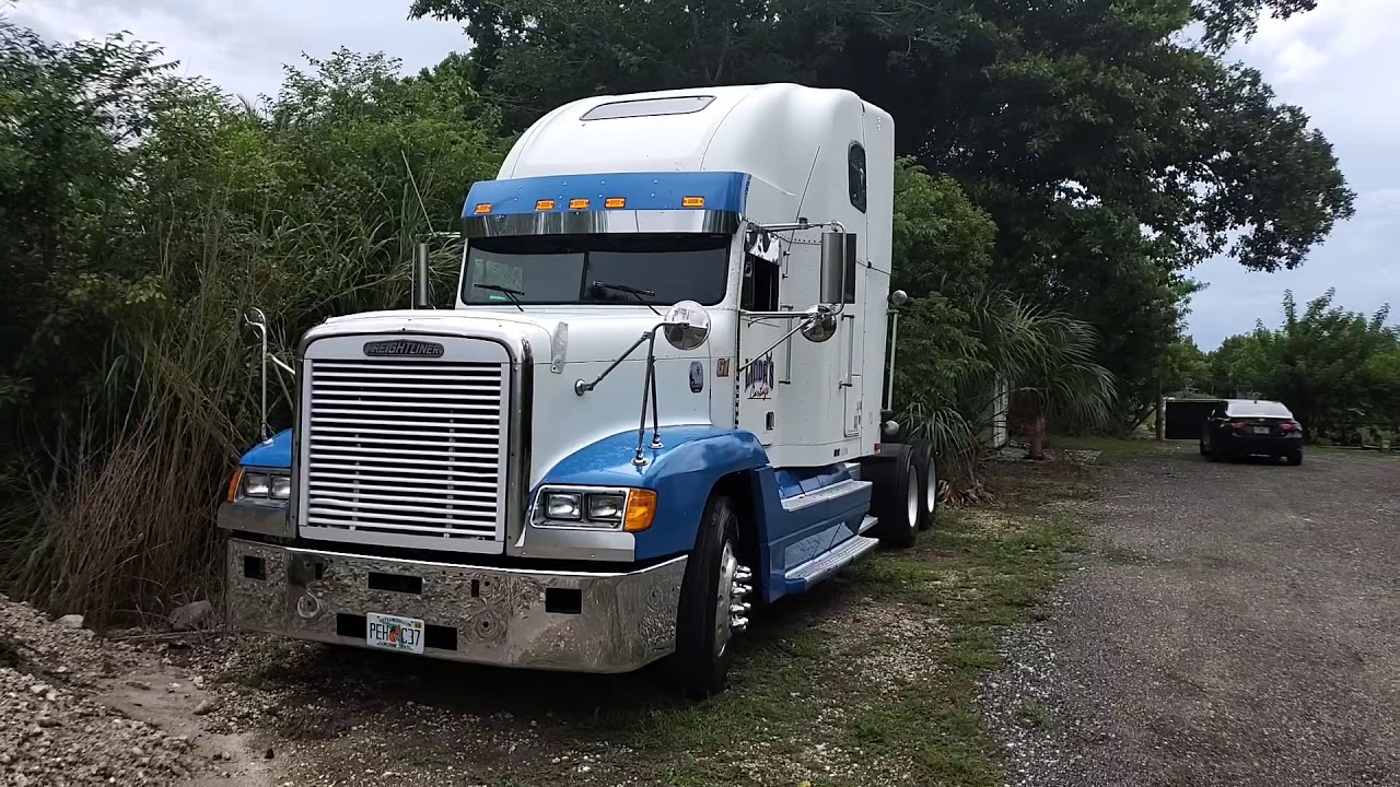Freightliner fld 120 ...... Detroit 12.7 1998 super 10 transmission.