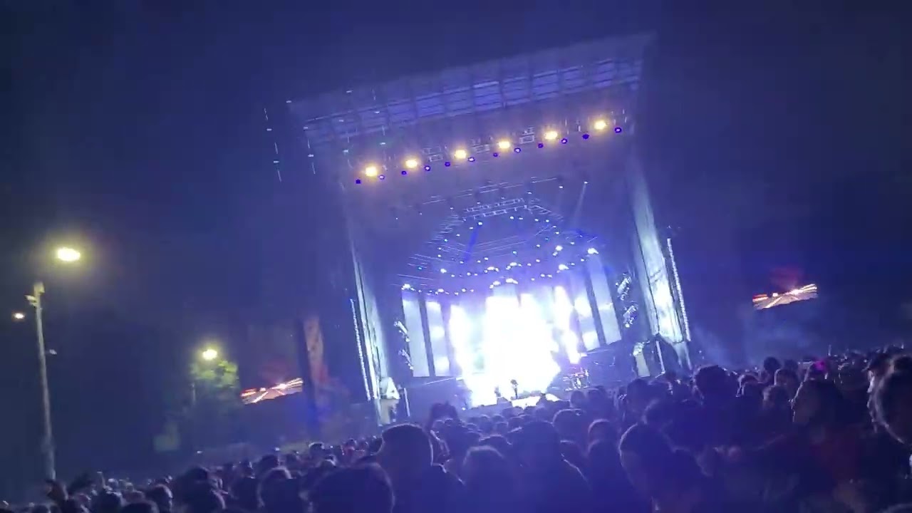 Ilegales - Soy Un Macarra (Live Bogotá, Colombia, Festival Rock al Parque 2022)