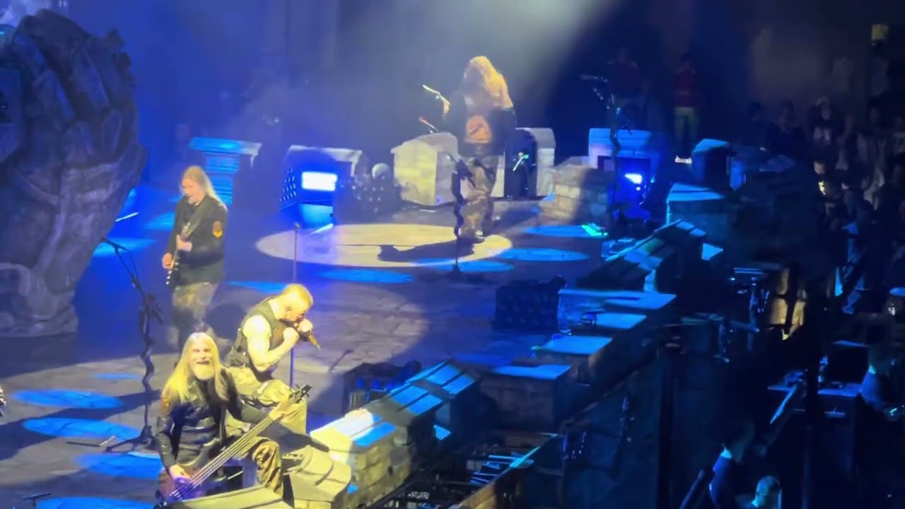Sabaton-Live in Vienna 21.11.3025, Night witches 