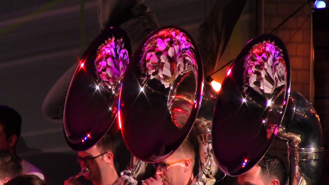 Showkorps Wilhelmina Nieuwjaarsconcert 2019 deel 1