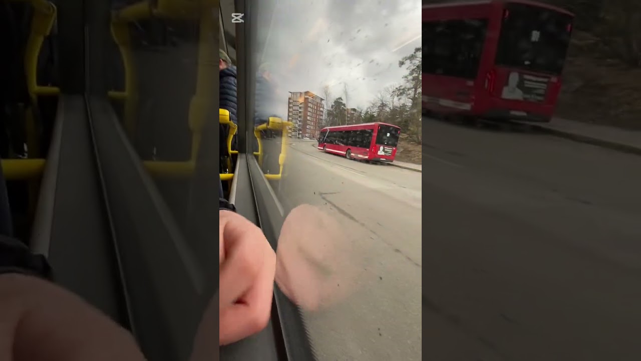 Ride with bus 181 from färnebogatan to Farsta strand |Farsta