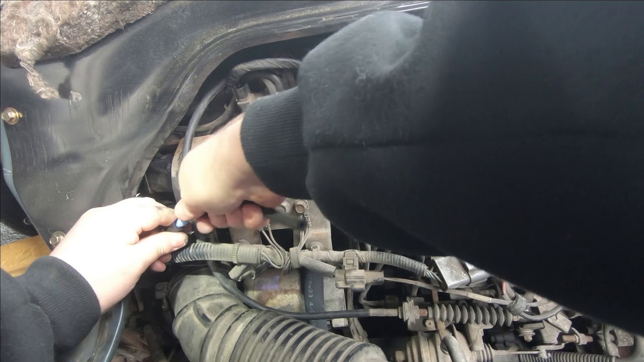 Mazda Bongo / Friendee / Ford Freda: Diesel Vacuum Pipe Replacement Part One