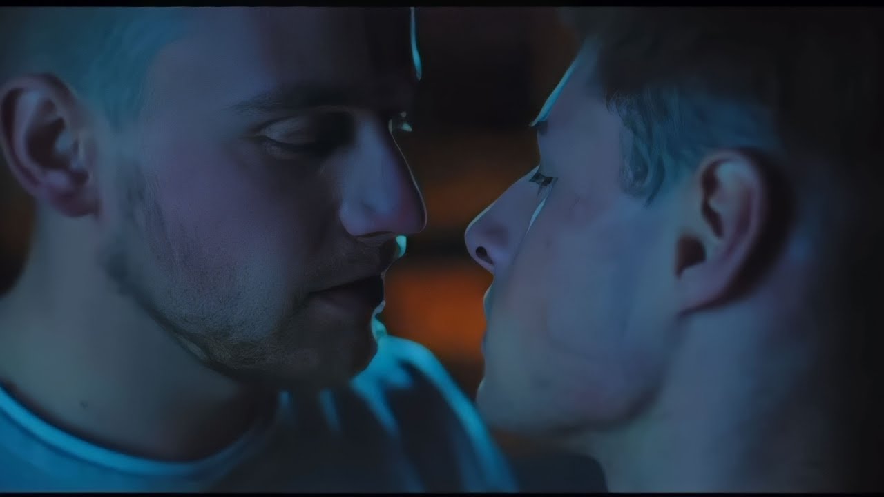 Aaron & Mike | Sia - Elastic Heart