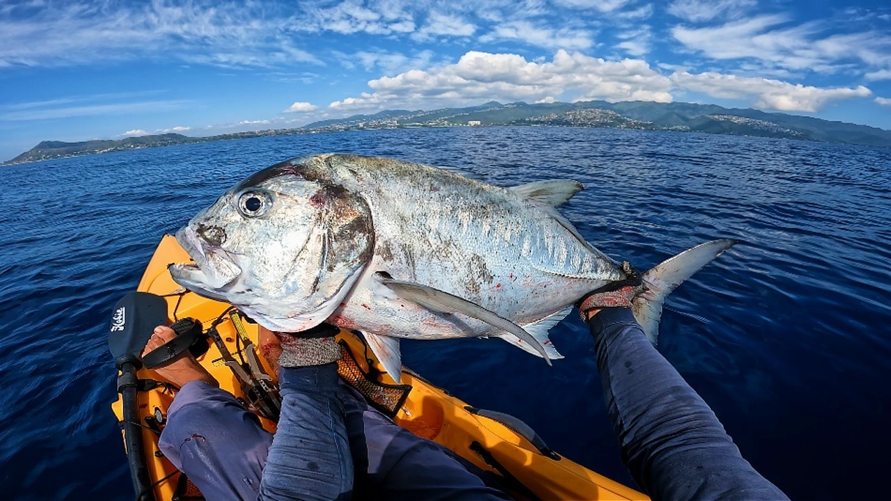 My First Ulua! || Kayak Fishing Hawaii || Catch & Cook