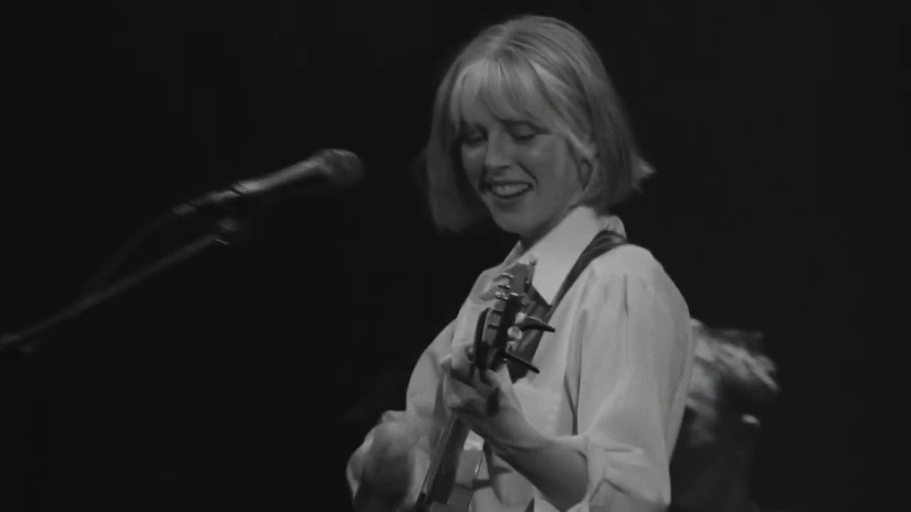 Fenne Lily - Alapathy (Live In London)
