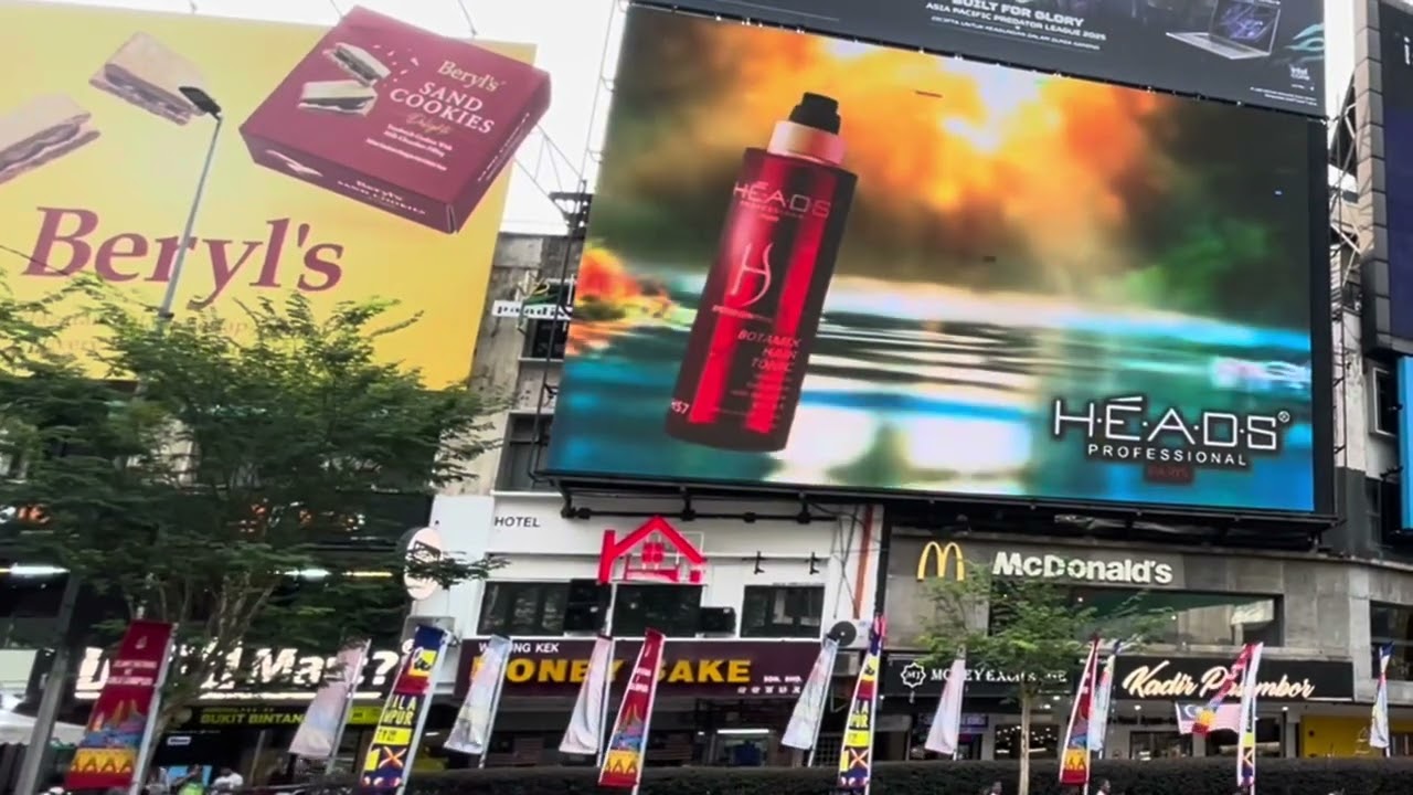 Malaysia Kuala Lumpur High Traffic Digital Billboard Advertising Bukit Bintang DOOH Advertising