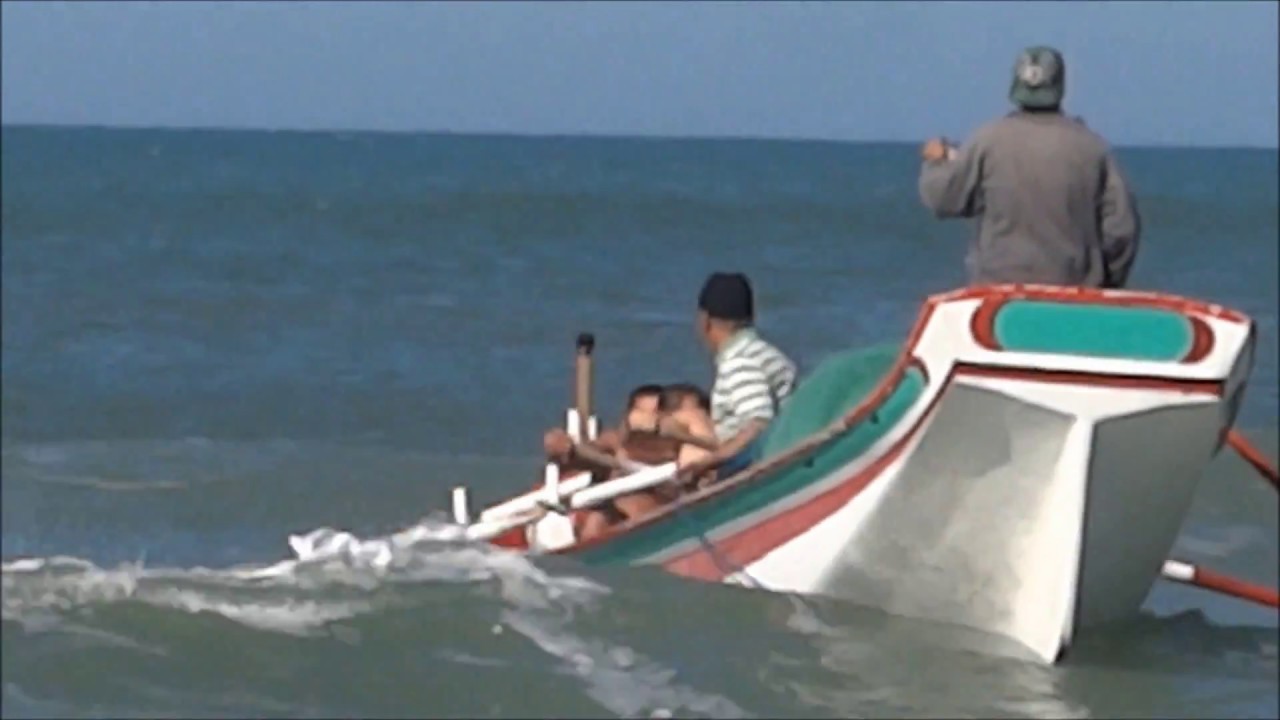 Saída da canoa ( pegou um marzinho )