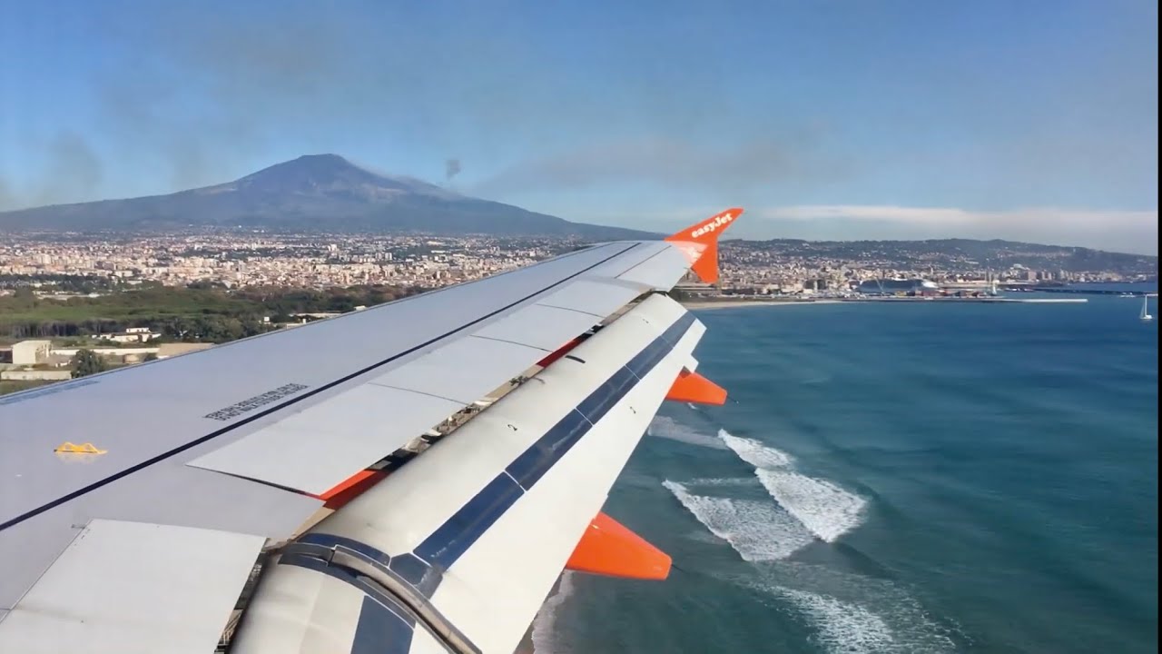 Mount ETNA Blowing Smoke | Catania Landing (CTA) | EasyJet | A320-214 | U21561 | HB-JZZ