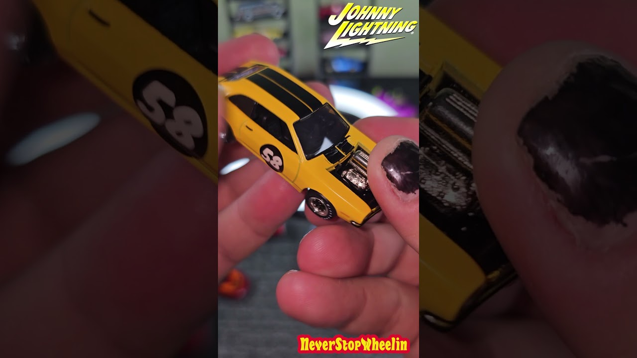 1971 Ford Pinto Johnny Lightning Street Freaks unboxing!