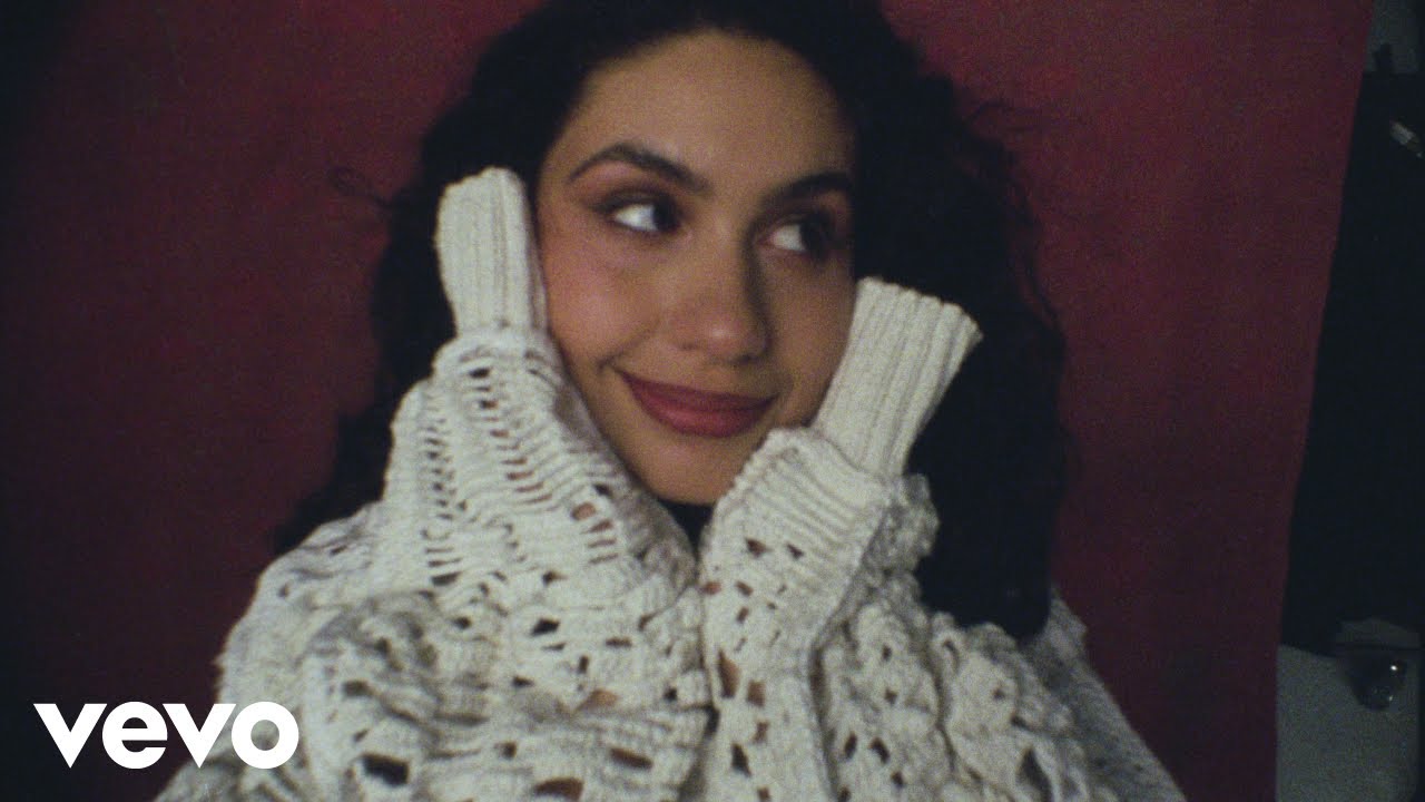 Alessia Cara - Clearly (Lyric Video)