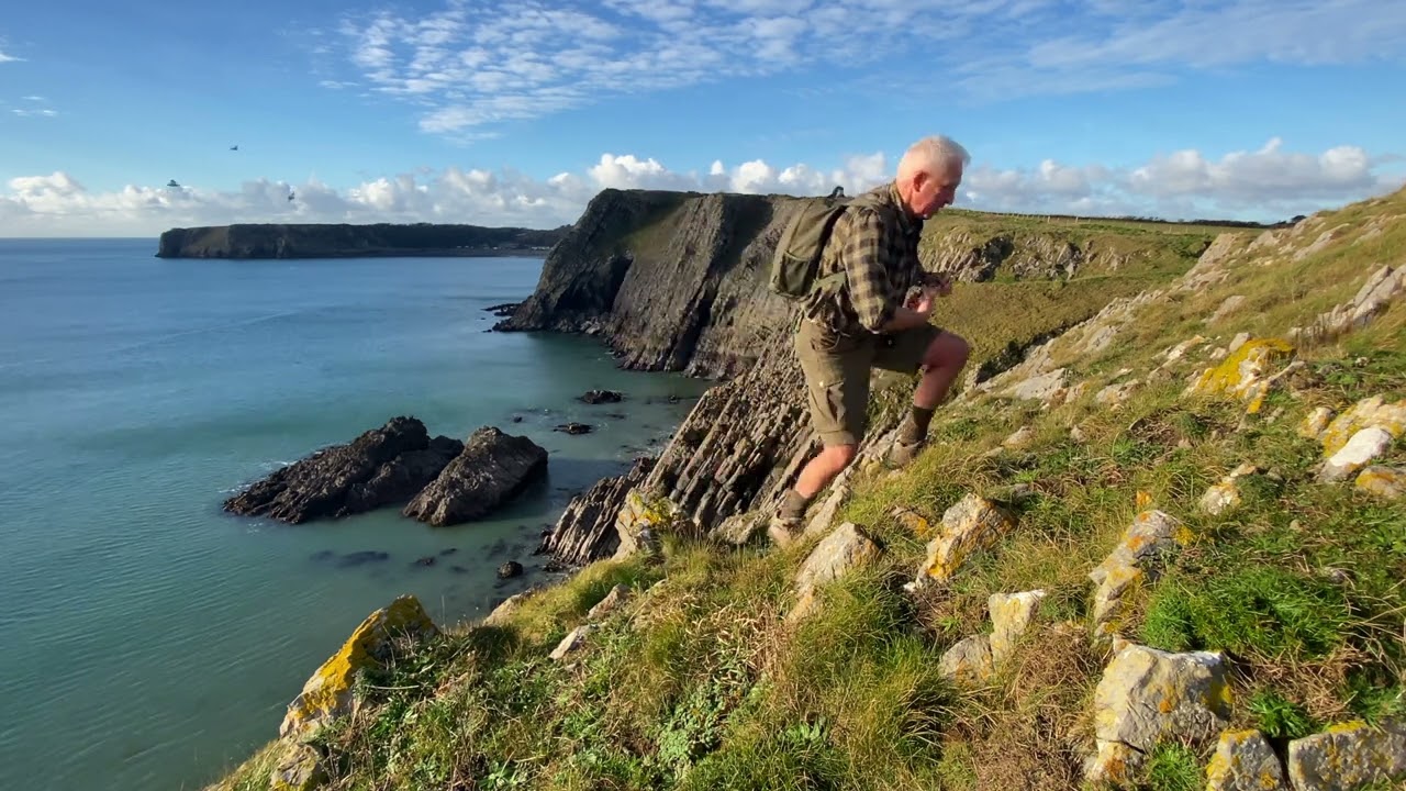 Manorbier to Tenby along the Pembrokeshire Coast to see the Christmas Lights - December 2024