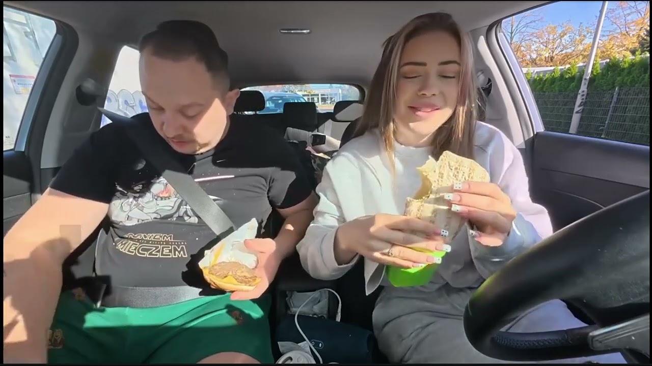 Daniel magical i setny Mcdonald na tym eurotripie. cheseeburgery i Wrap.