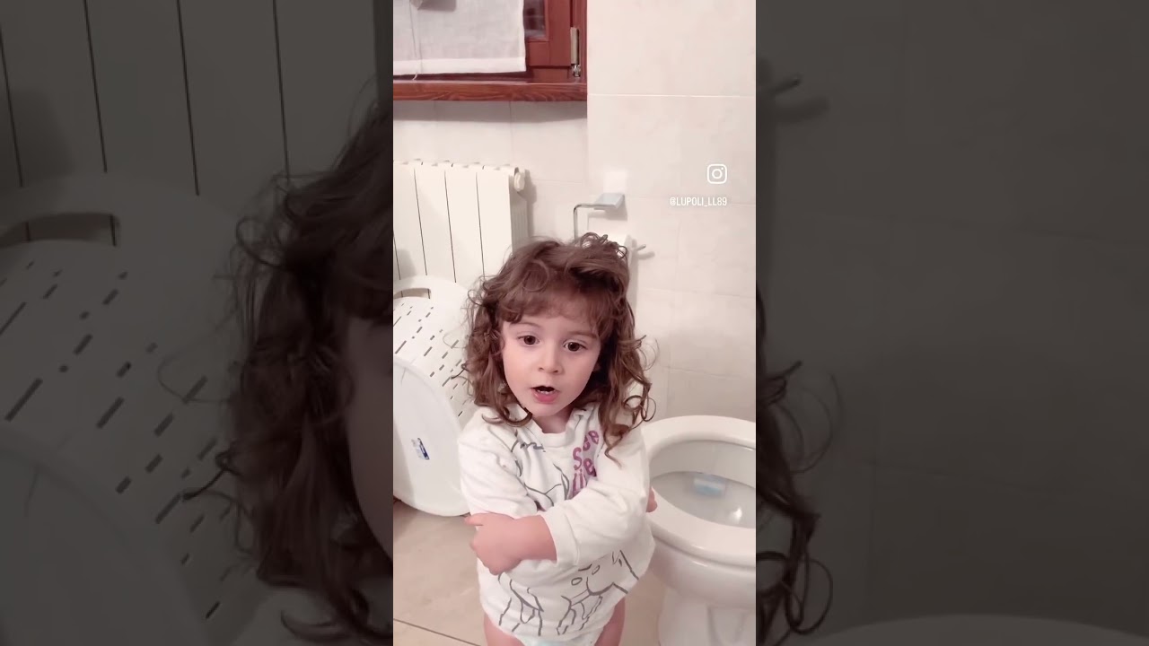 Primi discorsi tra padre e figlia 🤟🤟🤣 che caratterino ❤️ #figlia #famiglia #baby #ridere #smile
