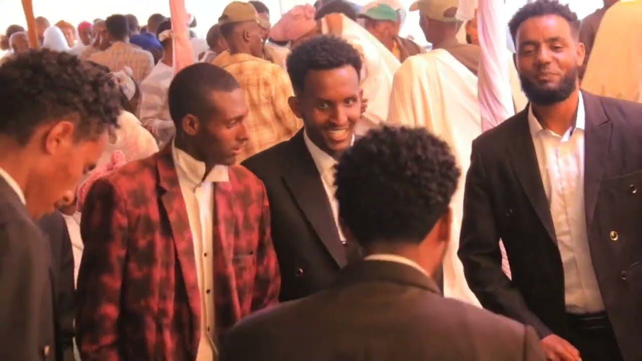 ዝገርም መርዓ ኣብ ኣጉላዕ/ ከይርአኩም ከይትሓልፍዎ #dinar #viral #ሰርግ  #wedding 