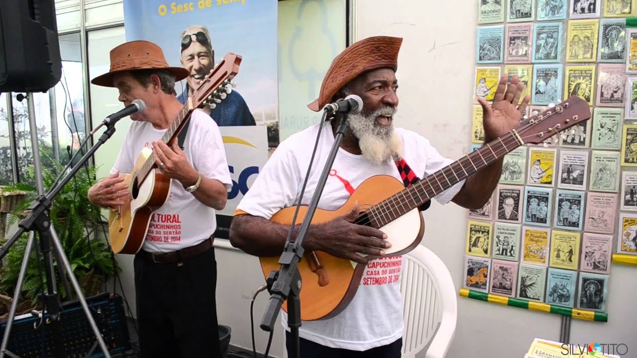 Bule Bule cantando Antônio Cardoso com seu parceiro Antônio Queiroz.