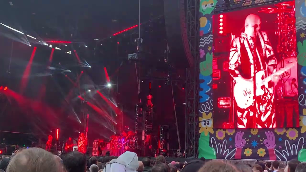 Smashing pumpkins- doomsday clock Cardiff 2024