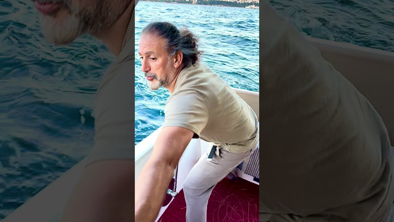 Bu Defa Babayaro Dalgaların Arasından &Ccedil;ıkıp Geldi!