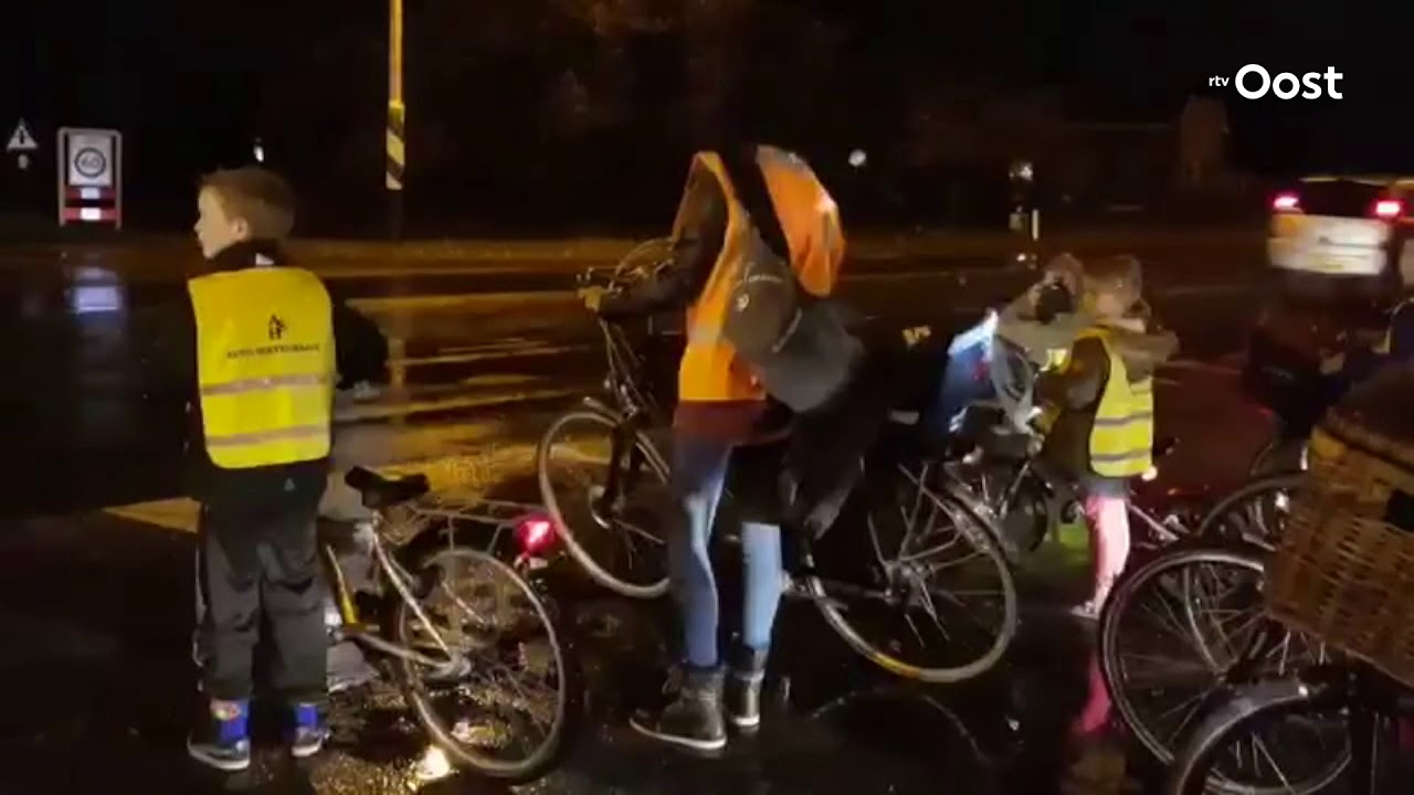 De boodschap is duidelijk: inwoners Haarle willen oplossing voor 'gevaarlijke' N35