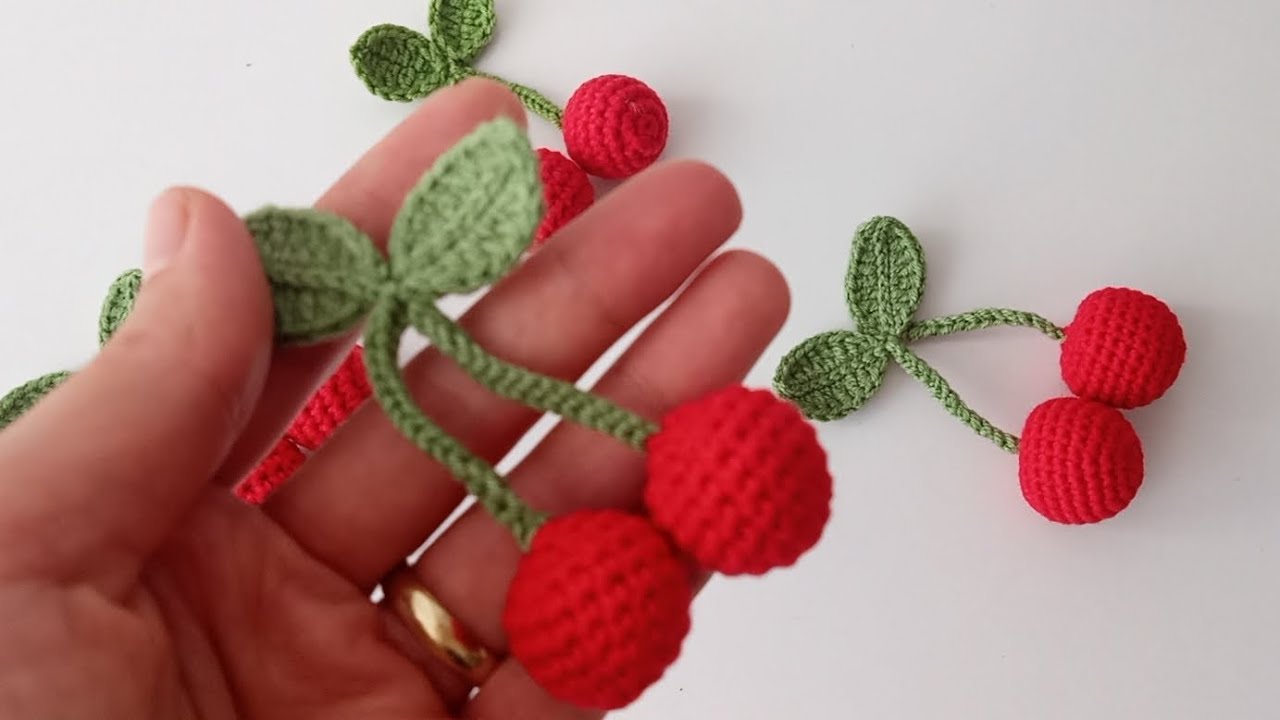 Kiraz Tarifi 🍒| Cherry Pattern 🍒Anahtarlık,Toka ve Örgülerinizi Süsleyebileceğiniz Pratik Bir Tarif🍒