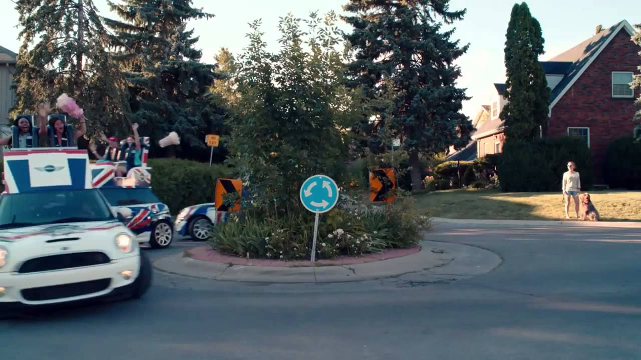 Campagne street marketing MINI Cooper #MININOTNORMAL