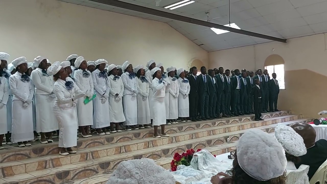 OAC - JUVENTUDE DE CHONGOENE, NO EMPOSSAMENTO DOS SERVOS, EM XAI-XAI, GAZA, MOZAMBIQUE YOUTH