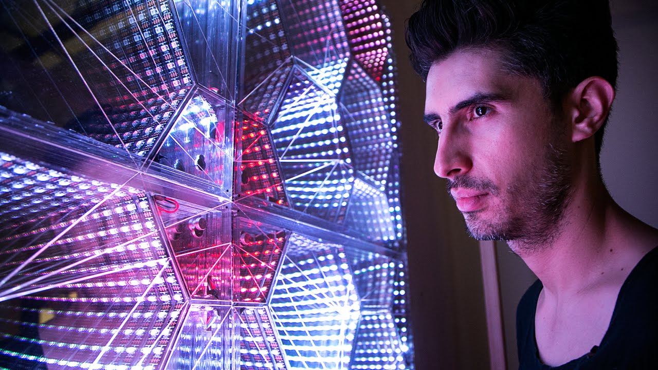 Gabriel Pulecio's Infinite Wall display &mdash; Panorama 2016
