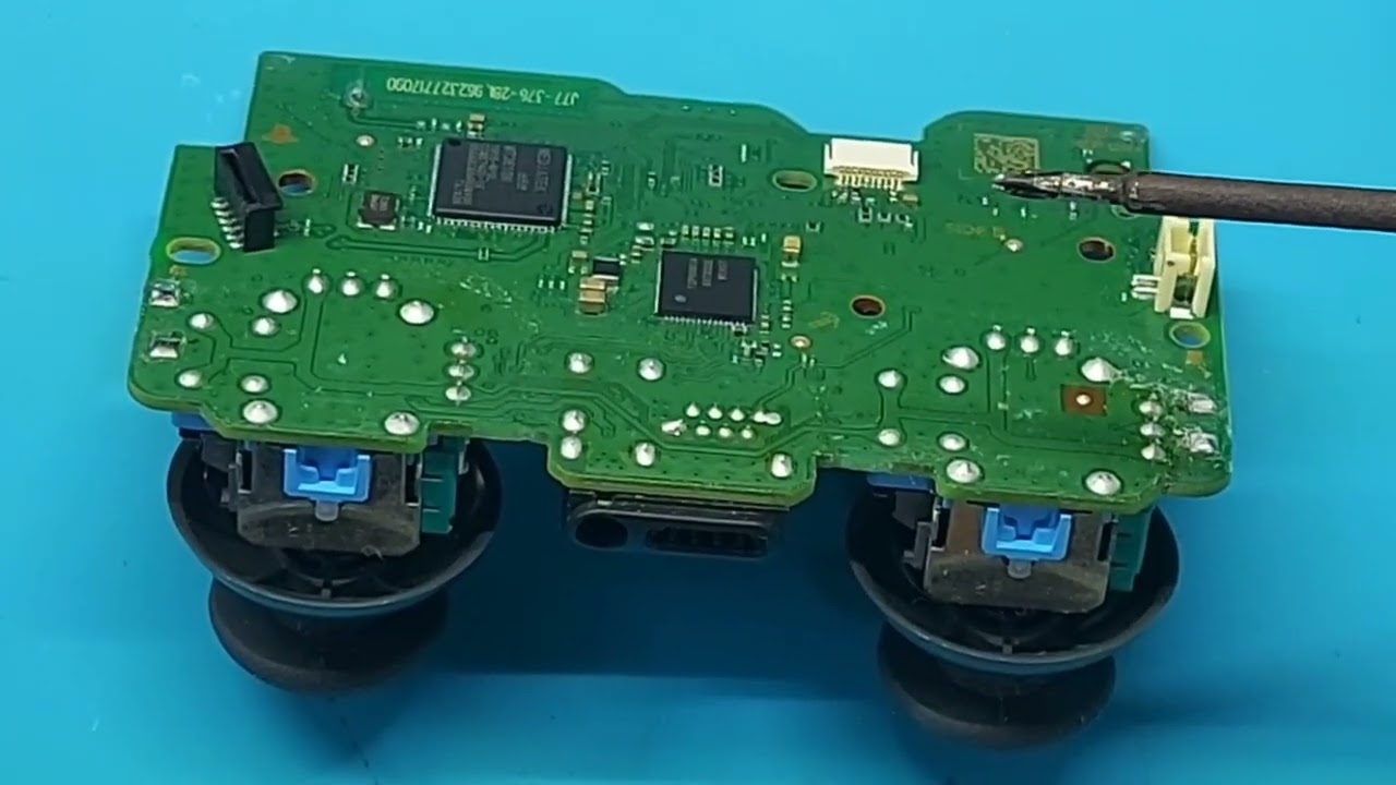 Контроллер PS4 не включается, ремонт. История, глава 1.