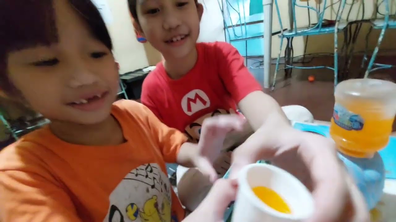 Mini Water Dispenser Toy