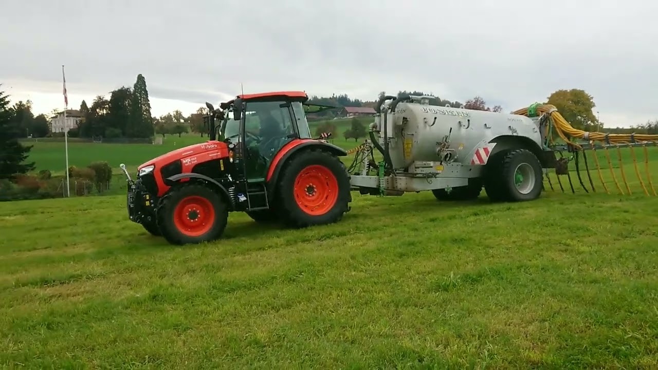 Kubota M5-112 Swiss Profi beim Güllefahren | #adbachmannag #kubota