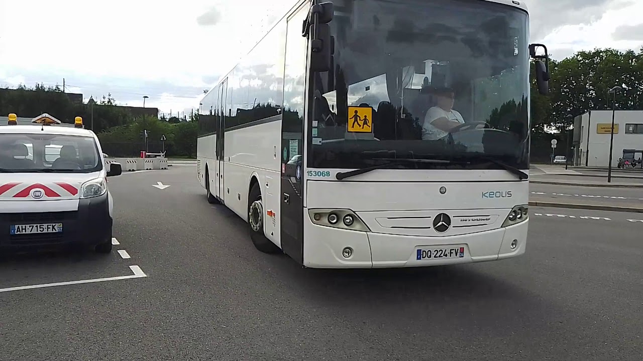 Mercedes Intouro et Irisbus Crossway a la Gare Routière Metz