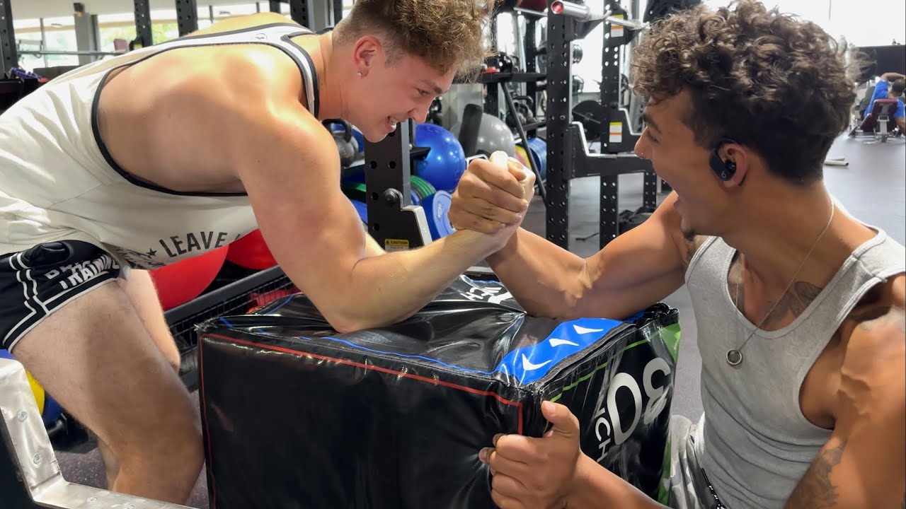 Bodybuilder Struggles Against Forearm Mutant