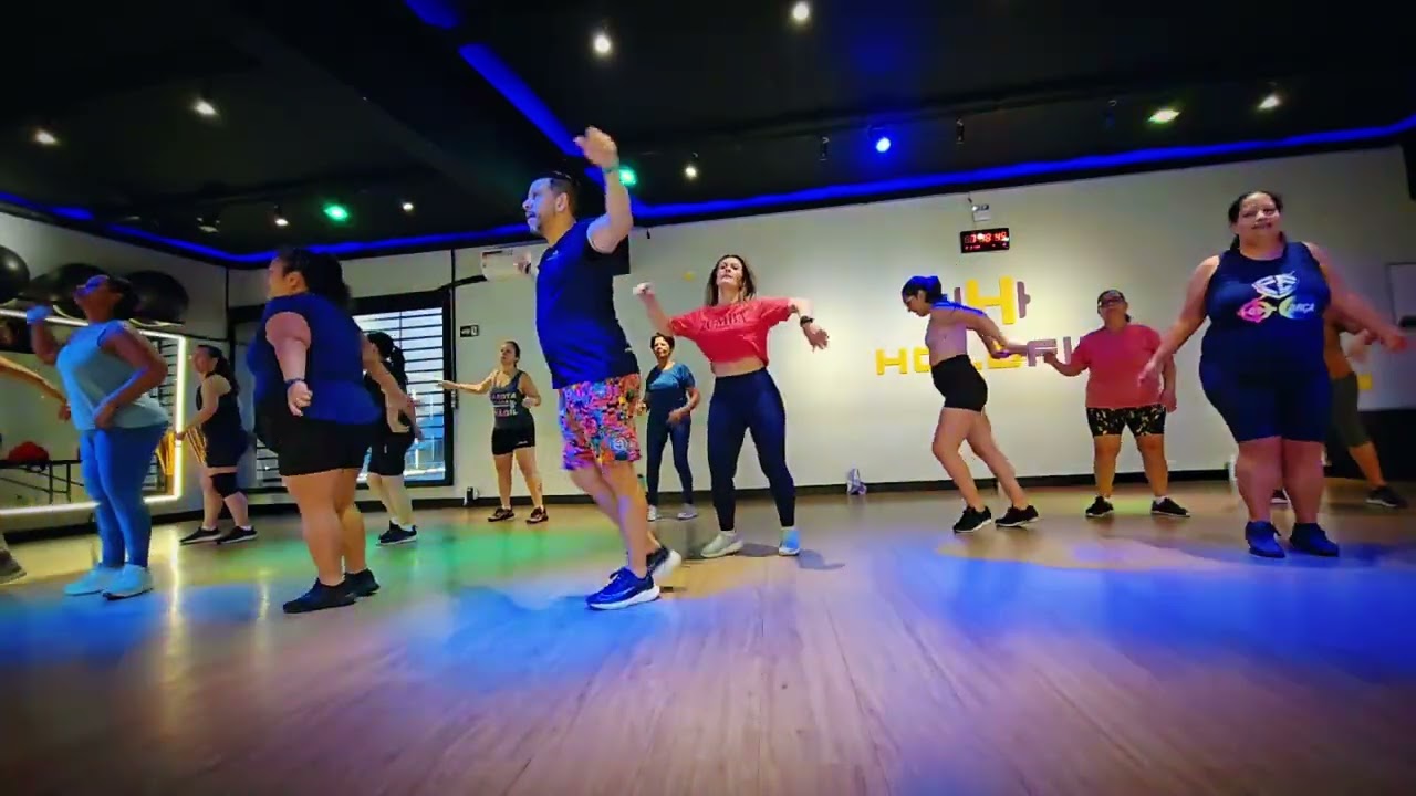 🔥Andas en mi cabeza - Chino & Nacho | Daddy Yankee - ✨ Zumba coreo 📍Hold Fit Zin Jeff