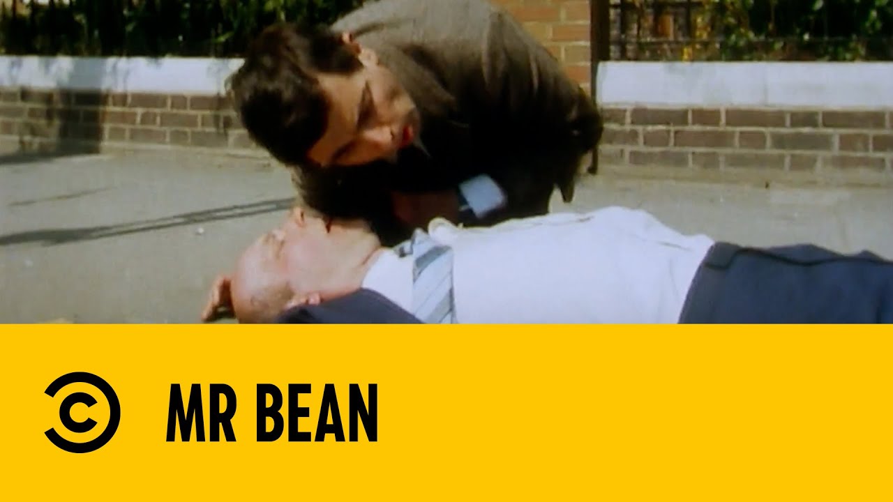 Bus Stop Heart Attack | Mr Bean
