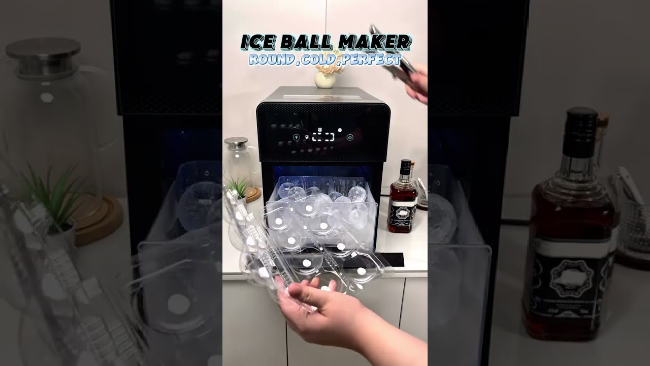 Bartender&rsquo;s secret weapon: crystal-clear ice spheres 🍸