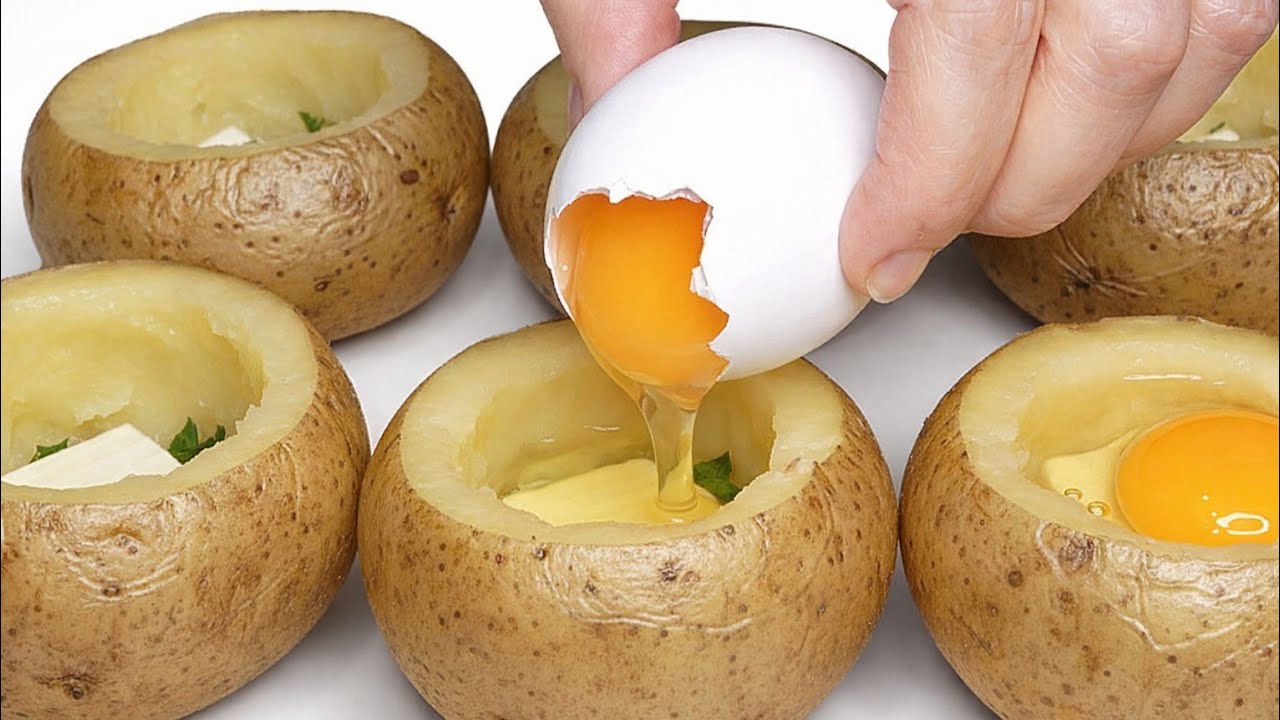Этот рецепт известен лишь немногим! Простой рецепт ужина! Запеченный картофель с яйцом.