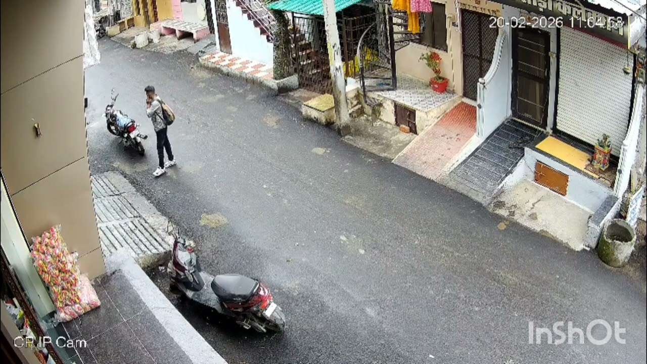 बेखौफ बदमाश ने की पलक झपकते ही बाइक चोरी