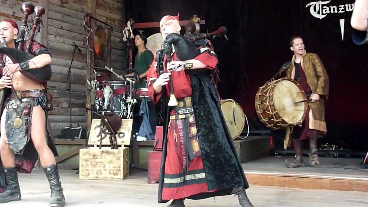 Mittelalter-Musik von Tanzwut bei dem Kaltenberger Ritterturnier