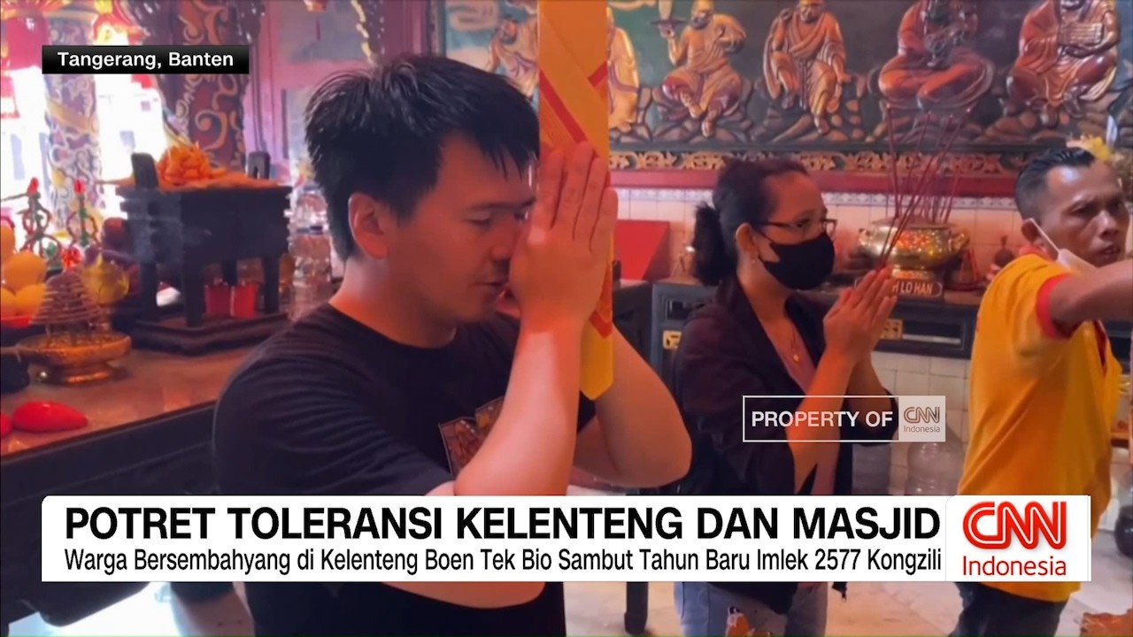 Potret Toleransi Kelenteng dan Masjid